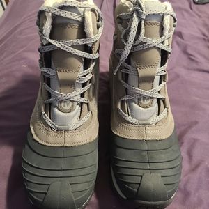 Merrell Snow Boots BRAND NEW
